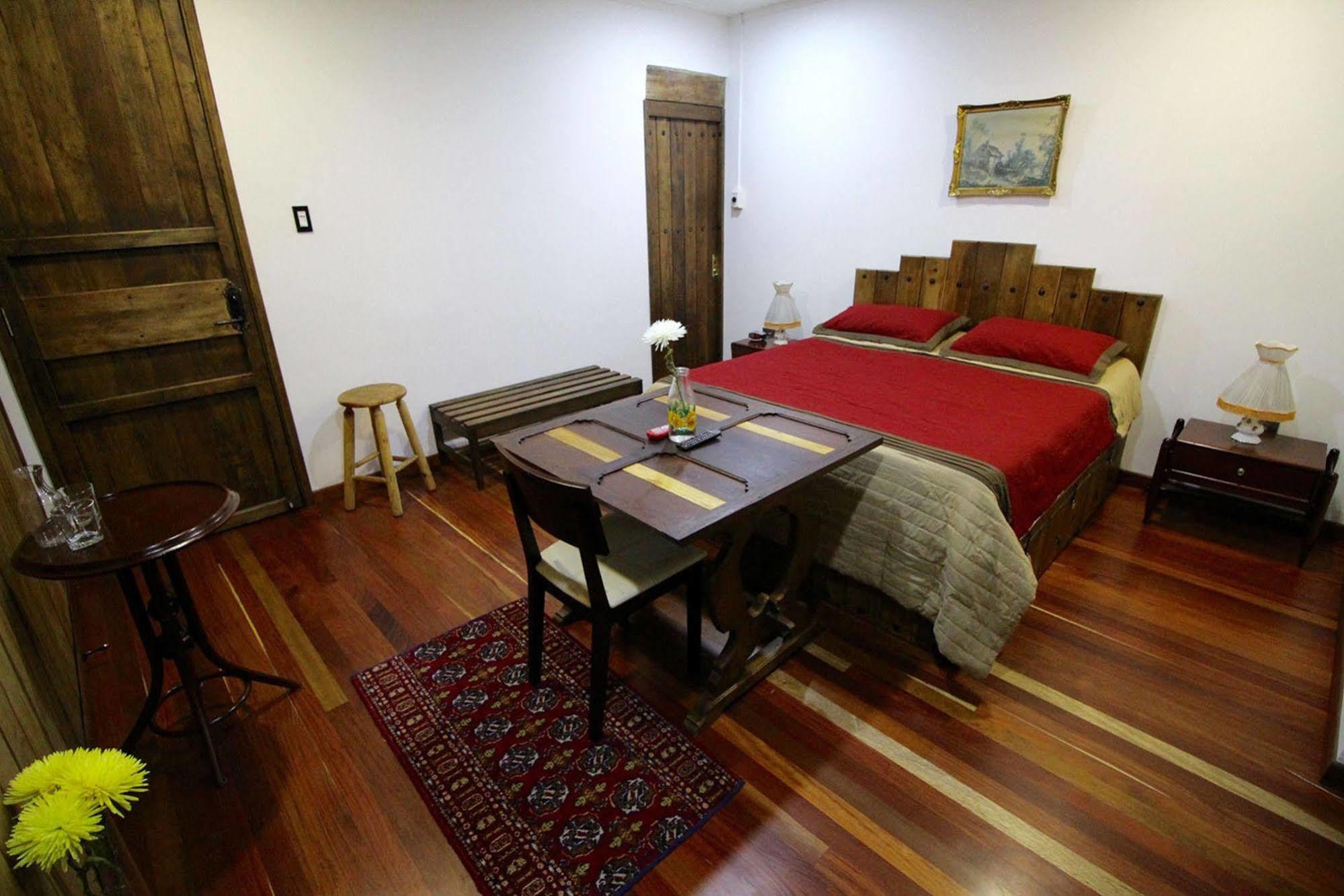 Bogota Bed & Breakfast Inn Eksteriør billede